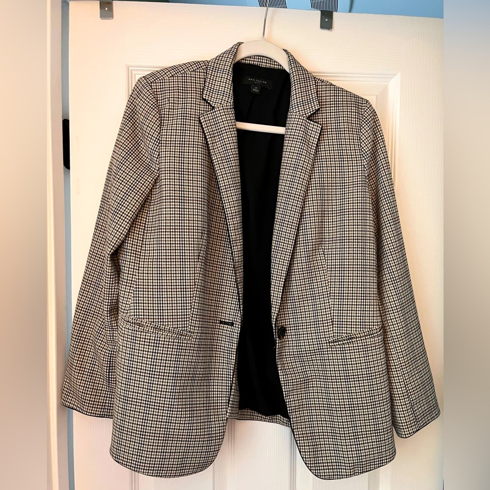 Ann Taylor Size 12 Petite Plaid Blazer
